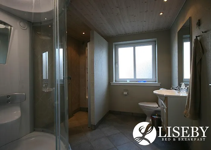 Frühstückspension Liseby 3*